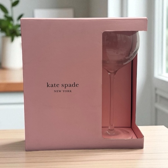 Kate Spade New York Larabree Dot Balloon Wine Glass Set - Picture 1 of 6